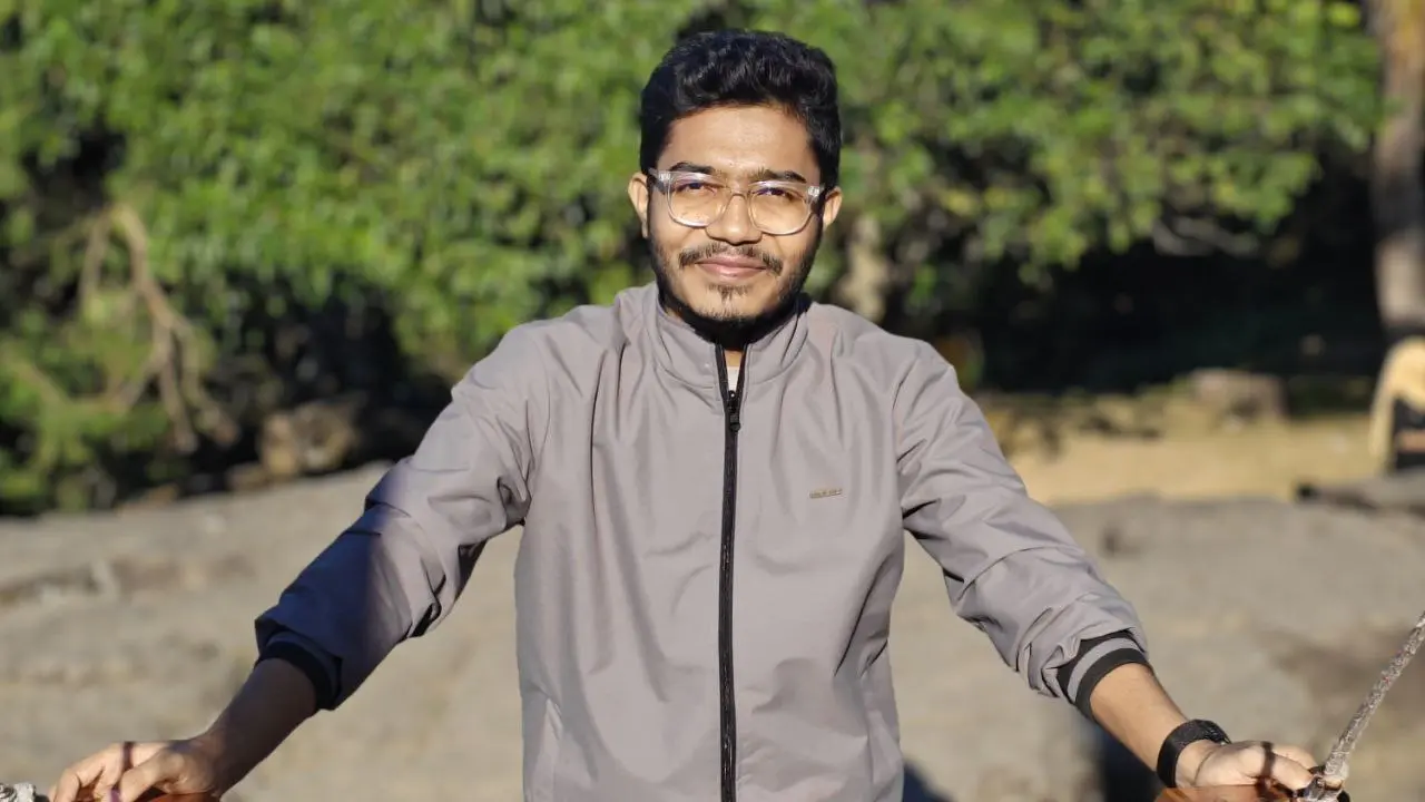 Sihab Khan mentor portrait